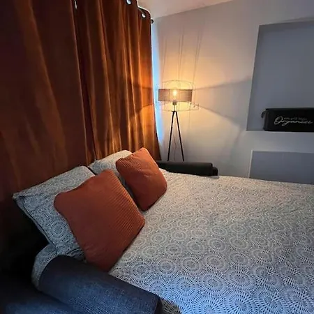 Atelier Du Jacuzzi Illimite Proche Du Mont Saint Michel Apartment *