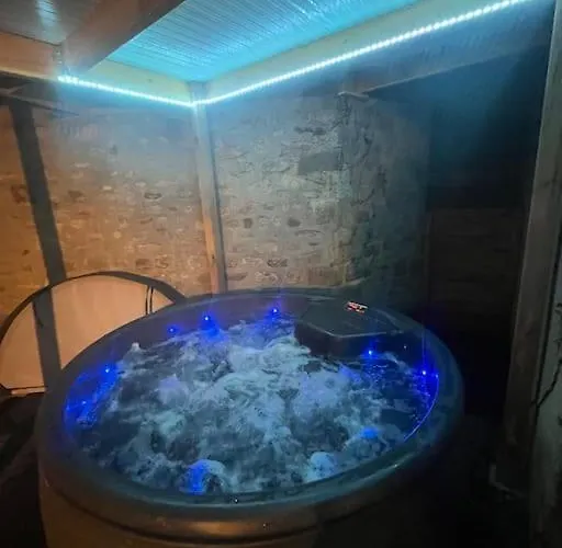 Atelier Du Jacuzzi Illimite Proche Du Mont Saint Michel Διαμέρισμα Αβράνς